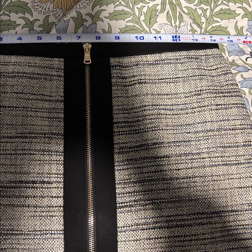 Ann Taylor Black and Cream Tweed Zip Front Mini Skirt 2
